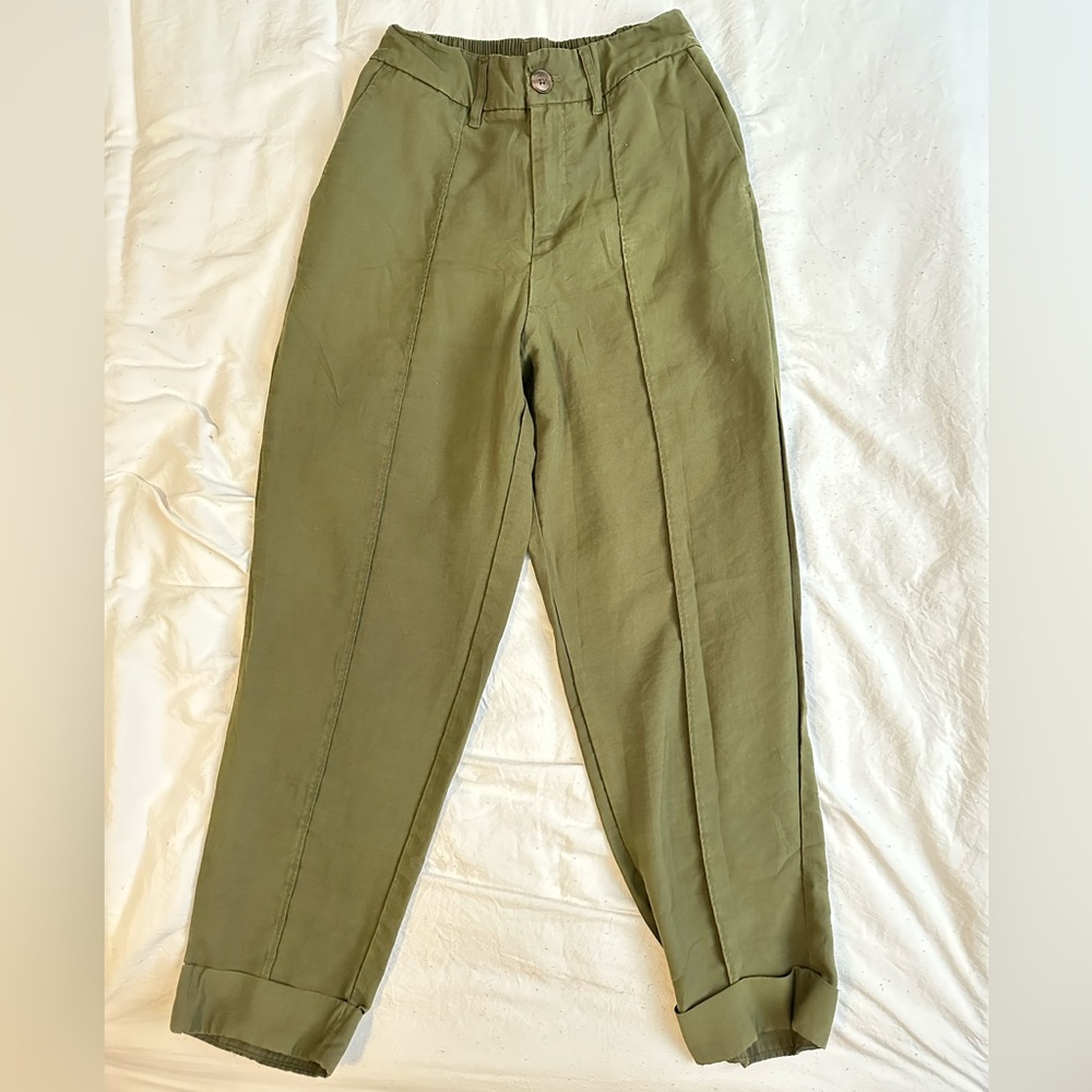 Olive Green Business Casual Slacks. Can be dressed up or down! Size 2